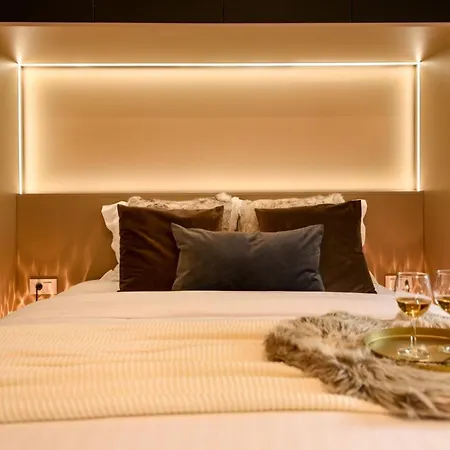 Calea Victoriei Modern - Escape In The Center Apartment