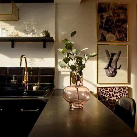 Calea Victoriei Modern - Escape In The Center Apartment *