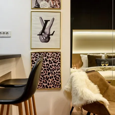 Calea Victoriei Modern - Escape In The Center Apartment